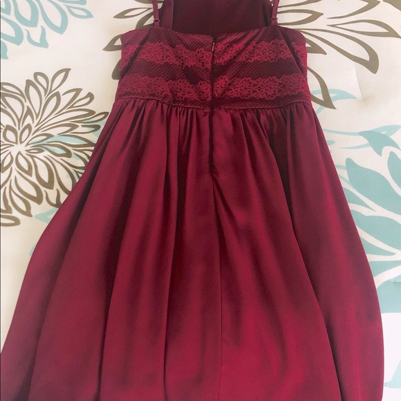 Ladies Lily Rose burgundy mini dress - Picture 2 of 2
